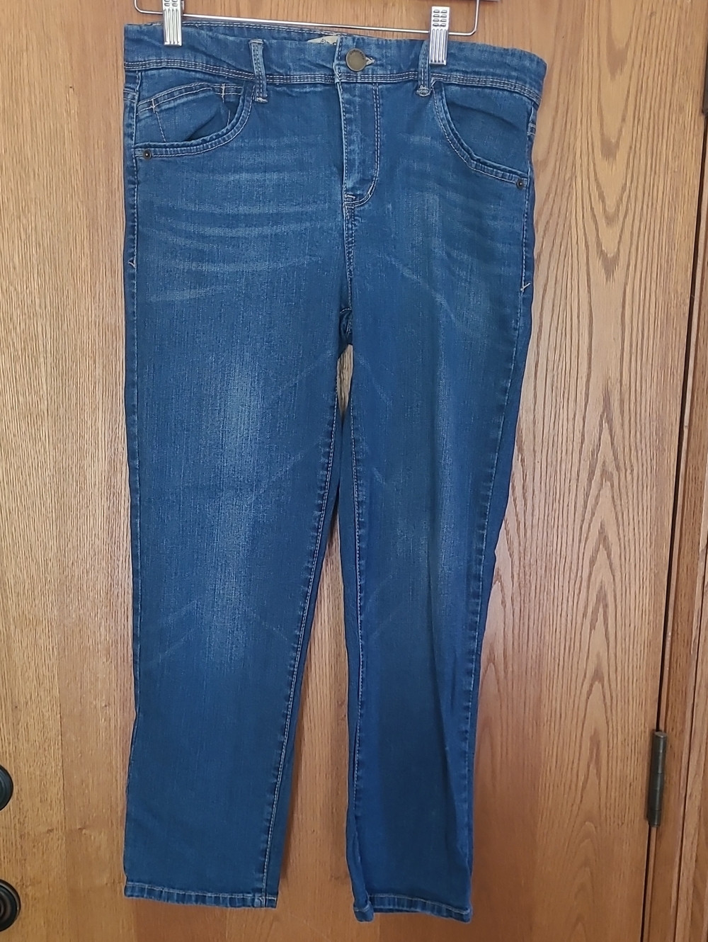 Democracy Straight-Leg Jeans in Medium Blue Wash